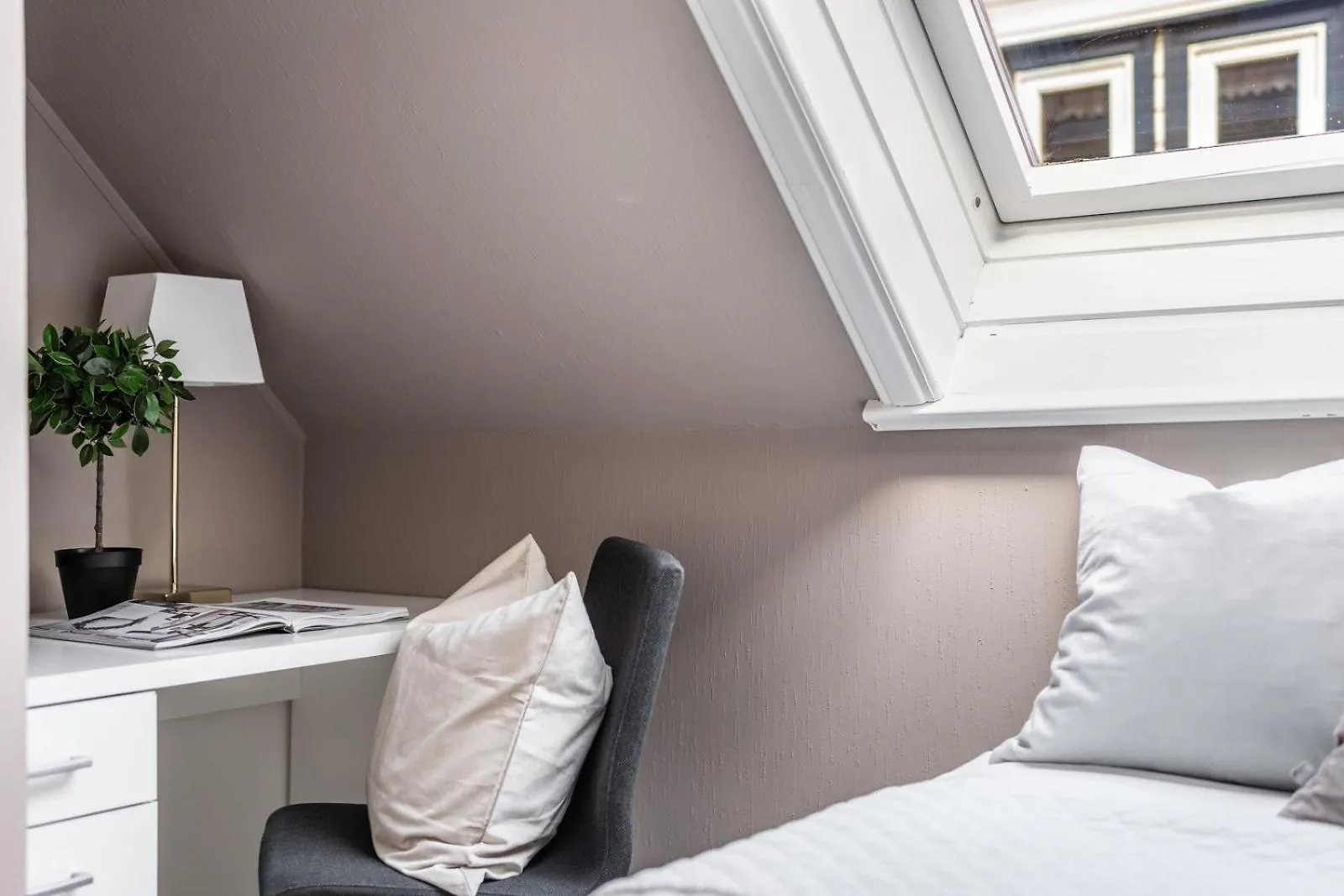 Dinbnb Apartments I On Top Of The City I 400M To Bryggen And Floibanen Bergen