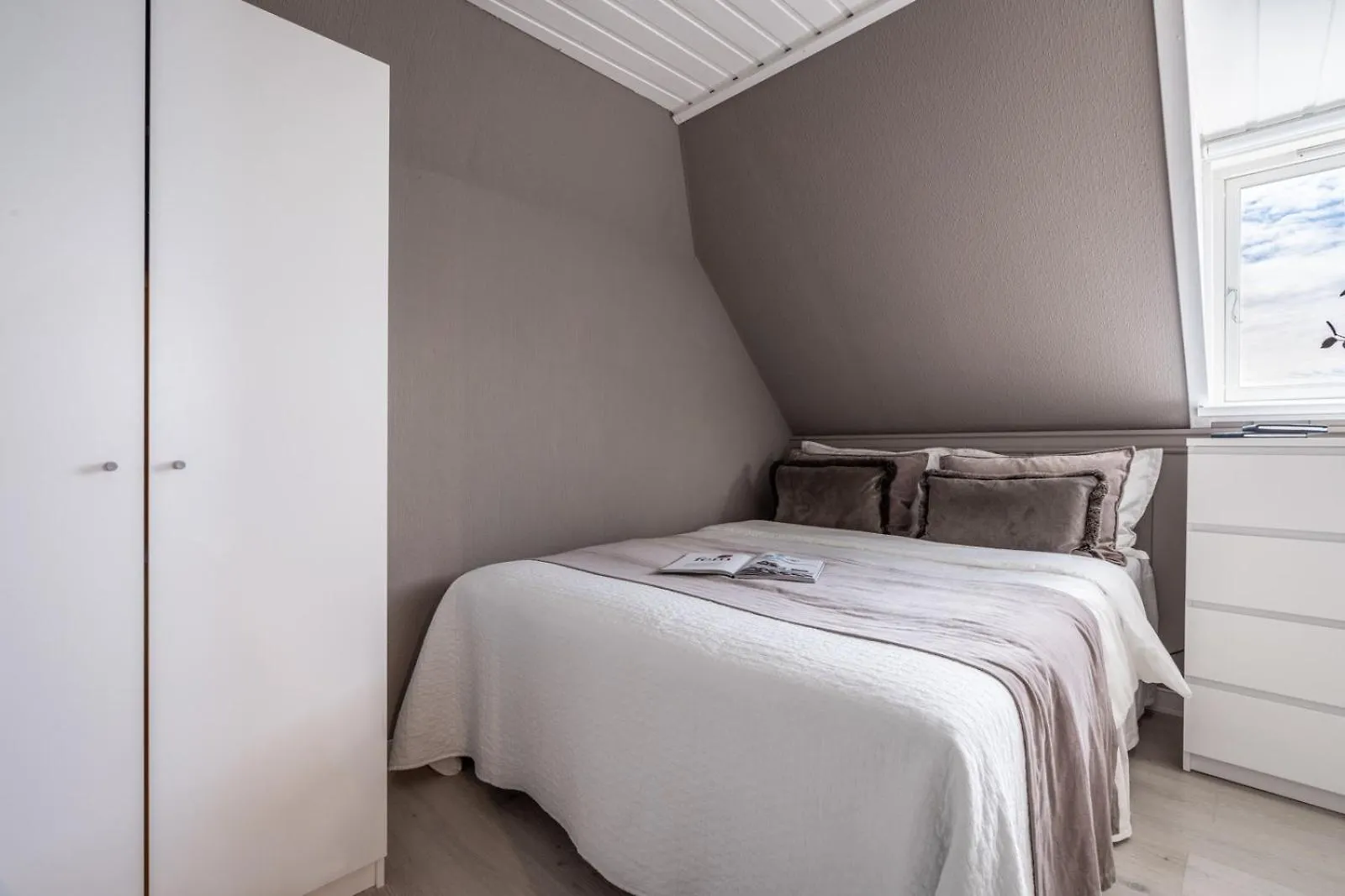 Dinbnb Apartments I On Top Of The City I 400M To Bryggen And Floibanen Bergen