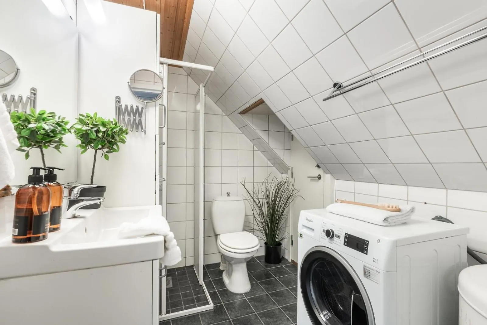 Dinbnb Apartments I On Top Of The City I 400M To Bryggen And Floibanen Bergen