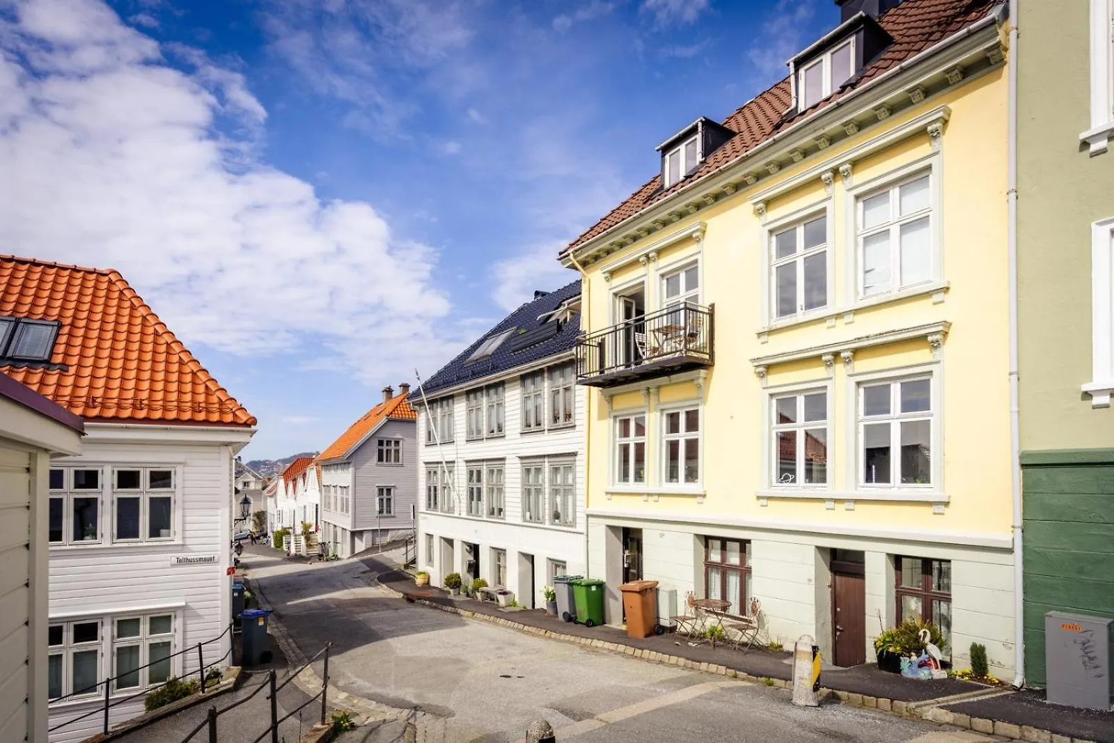 Dinbnb Apartments I On Top Of The City I 400M To Bryggen And Floibanen Bergen