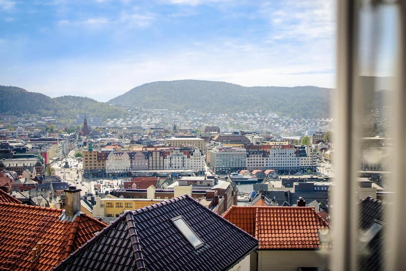 Dinbnb Apartments I On Top Of The City I 400M To Bryggen And Floibanen Bergen