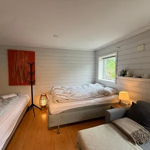  Apartment Cosy With Free Parking